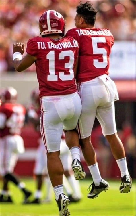 Tua Tagovailoa and his brother Taulia Tagovailoa after Taulia leads Alabama on h… | Alabama ...