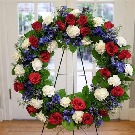 Patriotic Floral Funeral Wreath in Lexington, KY | Michler's Florist