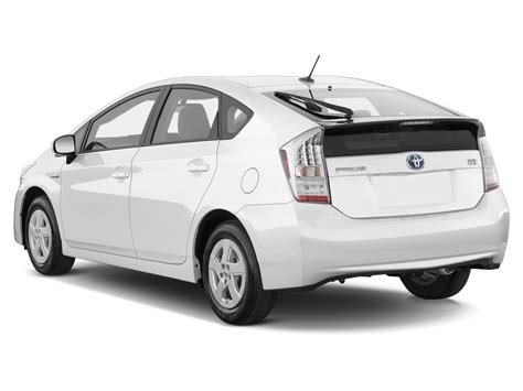 2010 Toyota Prius - Toyota Hybrid Sedan Review - Automobile Magazine