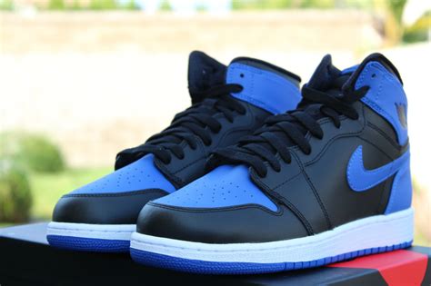 Air Jordan 1 Retro High OG GS Black/Royal Blue | SNEAKERS ADDICT