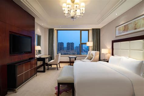 Wyndham Xinyang Downtown | Xinyang, CN Hotels