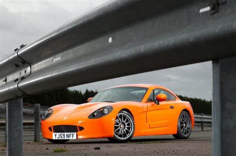 Ginetta G40 interior | British cars, Compare insurance, Car in the world