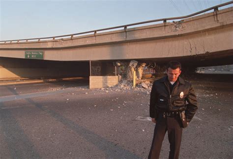 Photos: A look back at the 1994 Northridge Earthquake on 24th ...