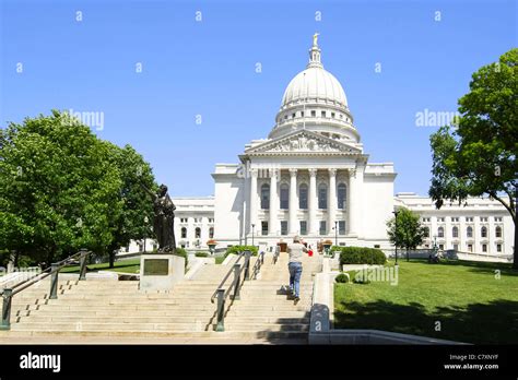 The Wisconsin State Capitol building in Madison WI Stock Photo - Alamy