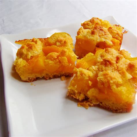 Peach Mango Crumb Bar a la Kusina ni Teds