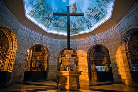 494-year-old Magellan's Cross being eaten by termites in Cebu City | PLN Media