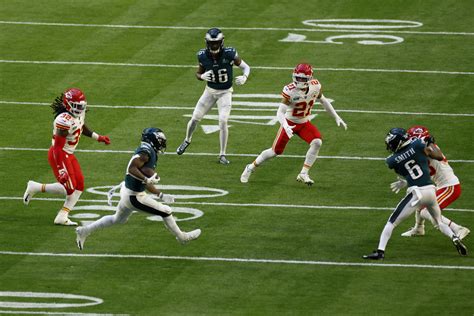 Former Eagles Star Was Not Pleased With Role In Super Bowl - The Spun