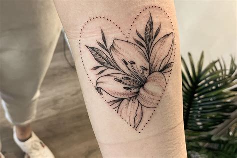 Top 65 Best Lily Tattoo Ideas [2021 Inspiration Guide]