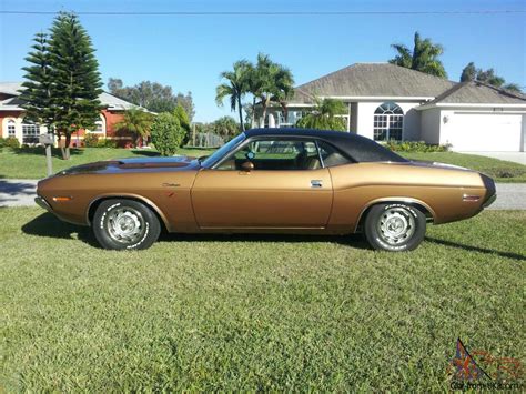 1970 DODGE CHALLENGER R/T California built, high-impact gold color.