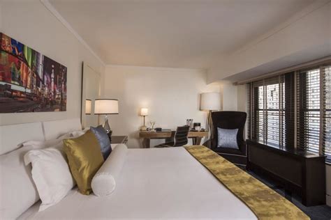 38 + Romantic Hotels in NYC with Jacuzzi In Room