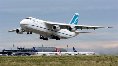 BREAKING: Russian Antonov An-124 Cargo Planes Being Spotted At San Fran Airport! - YouTube