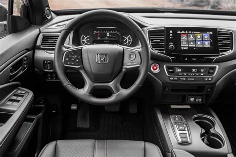 2025 Honda Passport: 177 Interior Photos | U.S. News