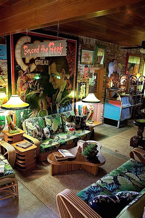 101 Inspiring Vintage Room Designs - Decoratoo | Tiki decor, Tiki ...