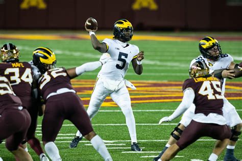 Michigan QB Joe Milton Enters The NCAA Transfer Portal - The Spun