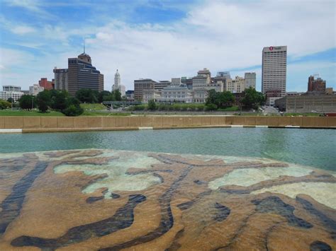 Mud Island River Park, Memphis Tennessee | Julie Journeys