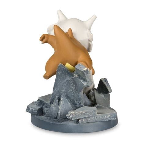 Pokémon Gallery Figure: Cubone (Bone Club) | Pokémon Center Official Site