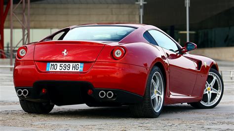 Ferrari 599 GTB Fiorano - specifications, photos, video, review