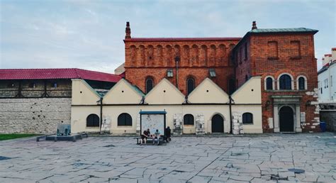 Jewish Breakfast and Jewish Quarter Tour - Cracovia | FREETOUR.com