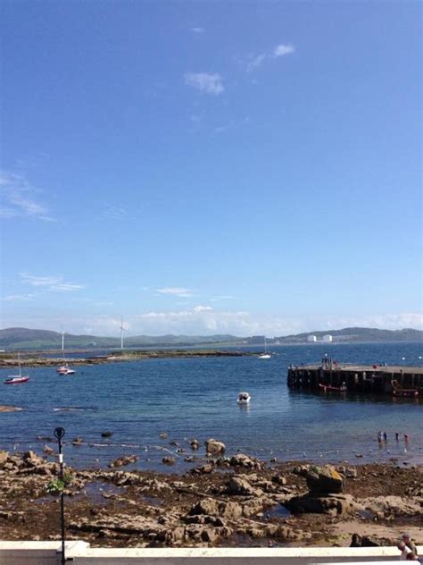 Millport Beach Apartment (Stuart St) Has Internet Access and Washer - UPDATED 2022 - Tripadvisor ...