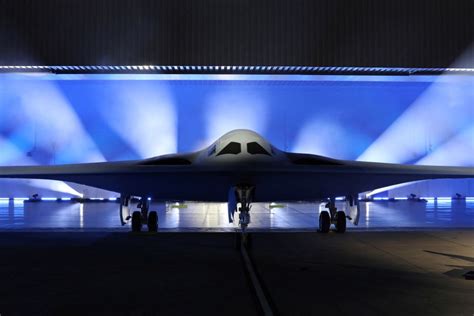 New stealth bomber: US military unveils B-21 Raider - News in Germany