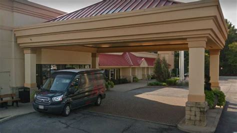 Cleveland Airport Marriott Hotel Airport Parking | WAY