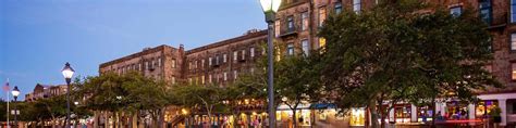 Savannah Restaurants on River Street