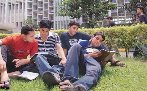 IIT-Bombay offers students livelier environment - India Today