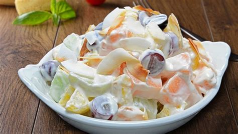 Creamy Russian Salad Recipe | Tasty Fruit Russian Salad Recipe