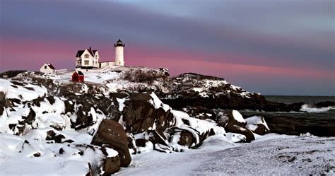 10 Most Beautiful New England Lighthouses To Visit In Winter