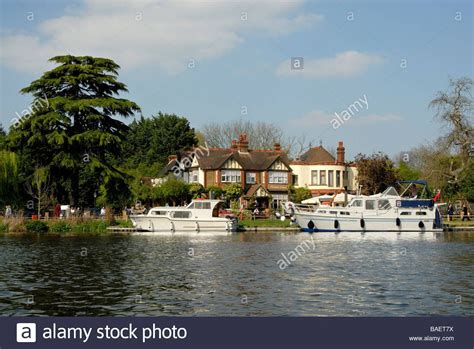 The Thames Court pub, Shepperton TW17 9LJ