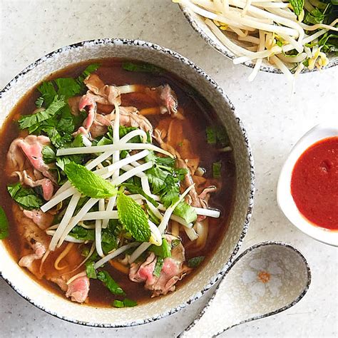 Authentic Vietnamese Beef Pho (Pho Bo) Recipe - Craving Tasty