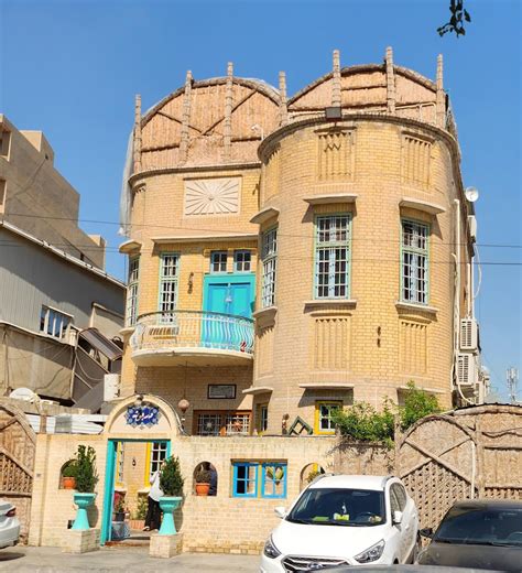 Beautiful old Iraqi architecture single house dwellings and businesses ...