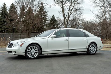 Used 2009 Maybach 62S Sedan w/Partition For Sale (Special Pricing) | Chicago Motor Cars Stock #16840