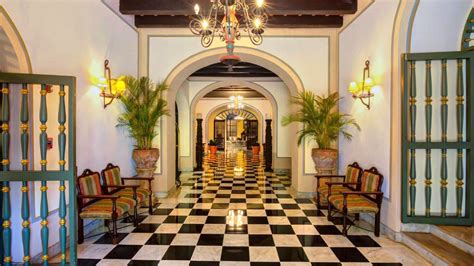 Hotel El Convento – Hotel Review | Condé Nast Traveler