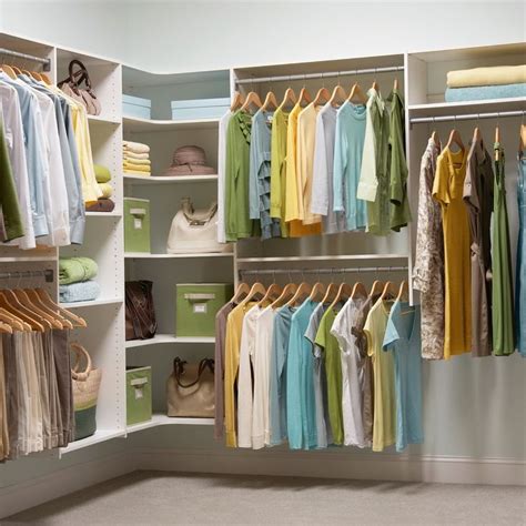 walk-in-closet-corner-shelves.jpg (1000×1002) | Corner closet, Build a closet, Closet designs