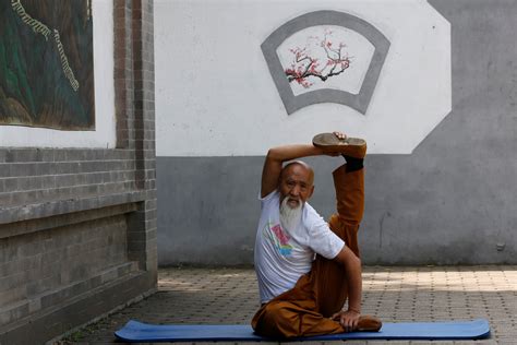 Master of obscure 'body-shrinking' form of kung fu looks to bend the ...