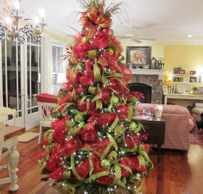 "Home For The Holidays With Nancy" - Ladybug Wreaths by Nancy Alexander