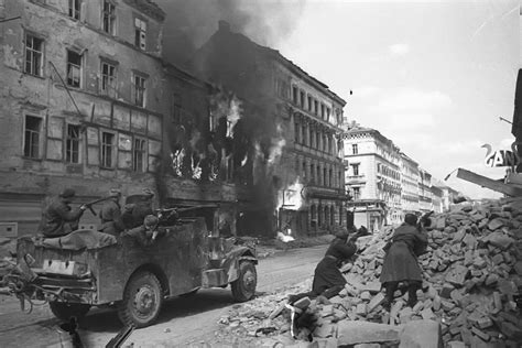 Siege of Budapest 1944 - WWII - Real History Online