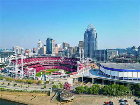 Cincy Skyline Photograph by Raynor Garey - Fine Art America