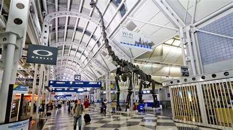 File:Chicago O'Hare International Airport.jpg - Wikimedia Commons
