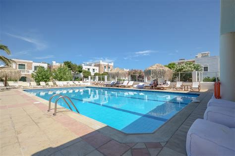 Naxos Beach Hotel Pool: Pictures & Reviews - Tripadvisor