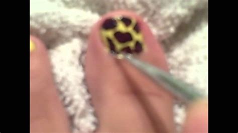 Giraffe toe nail tutorial - YouTube