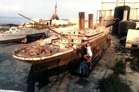 Huge Titanic model from the movie "Raise The Titanic" - Free Ship Plans