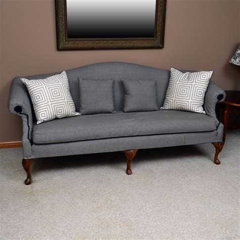 Queen Anne Style Sofa by Bassett | EBTH