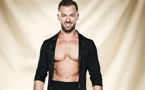 Artem Chigvintsev (Dancer) Bio, Net Worth, Age, Job, Wife, Father, Height, Facts, Family, Birthday