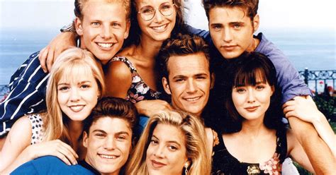 Original '90210' cast to reunite for 'reality' special - HeyUGuys