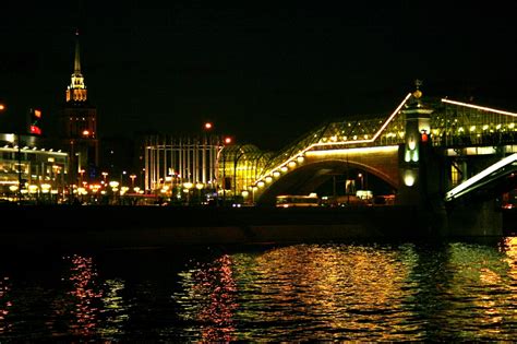 Pedestrian Bridge, Moscow River Free Stock Photo - Public Domain Pictures