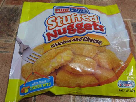 trigger happy foodie: Chicken and Cheese Stuffed Nuggets