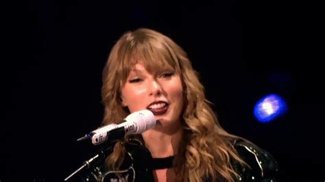 Taylor Swift Performs White Horse - YouTube