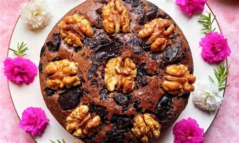 Eggless Chocolate Banana Walnut Cake - Candid Treat